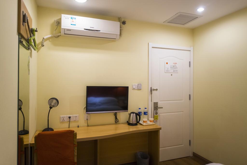 Home Inn Yichang Gezhou Dam Экстерьер фото
