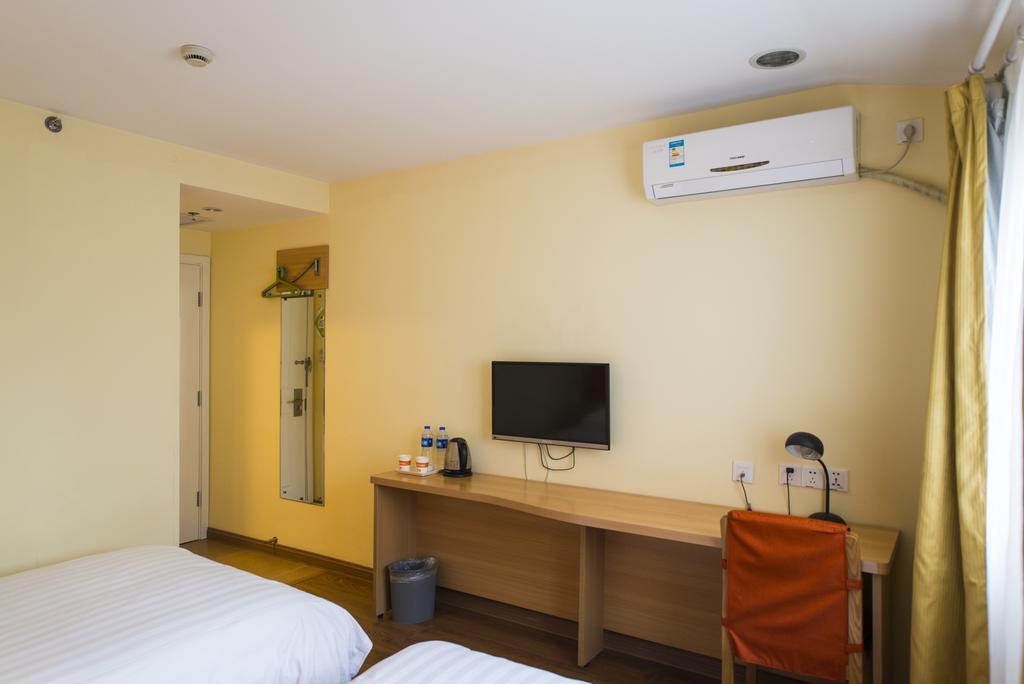 Home Inn Yichang Gezhou Dam Экстерьер фото