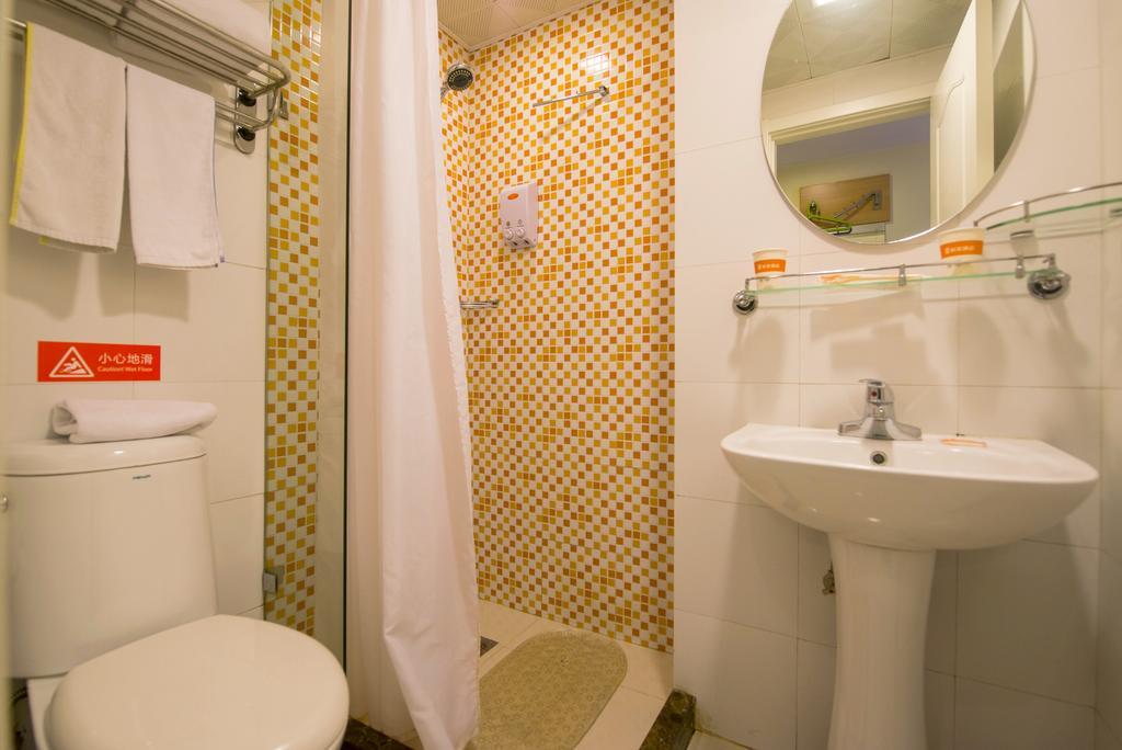 Home Inn Yichang Gezhou Dam Экстерьер фото
